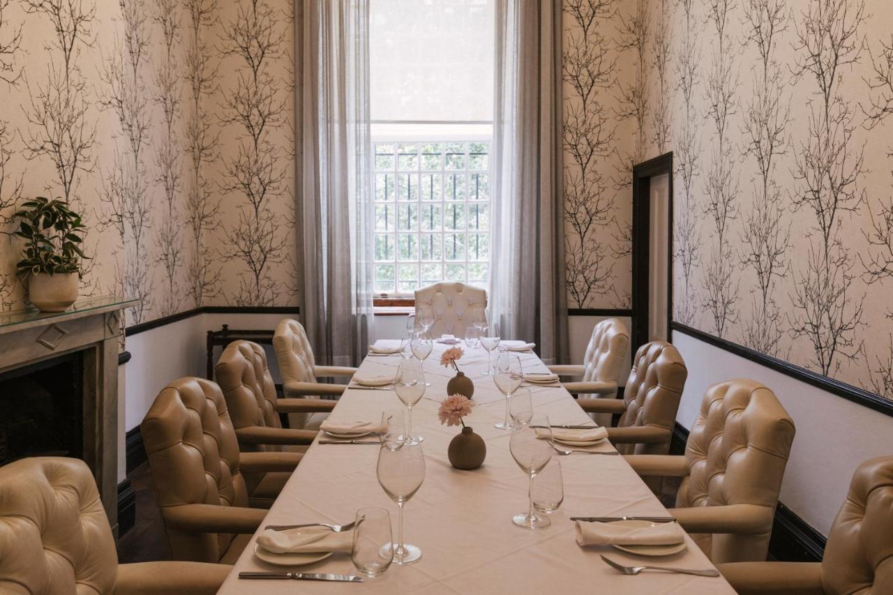 The Alphen Boutique Hotel & Spa Кейптаун Екстериор снимка